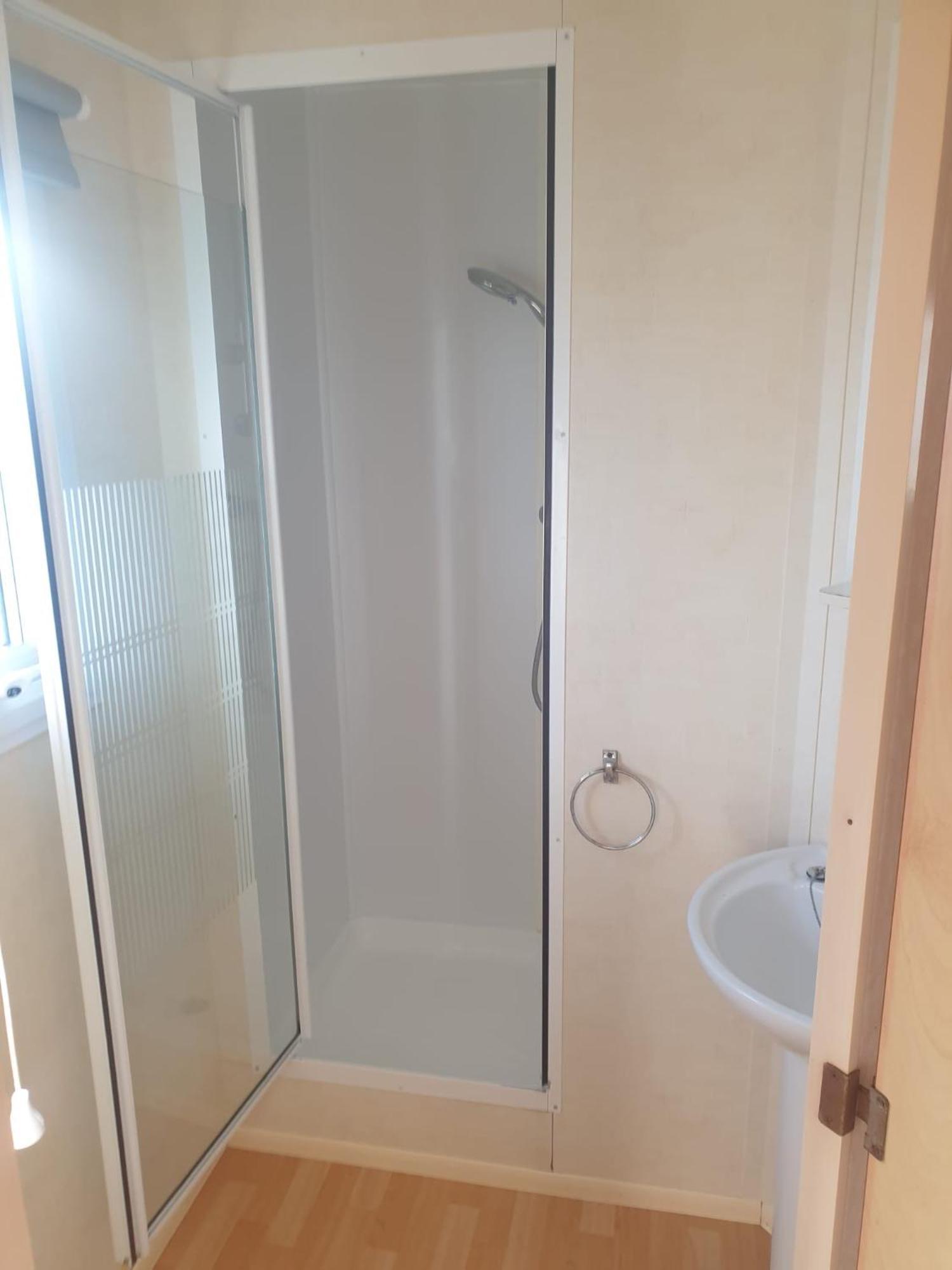 Дом отдыха Grey 1 Caravan 3 Bedrooms 6 Berth *