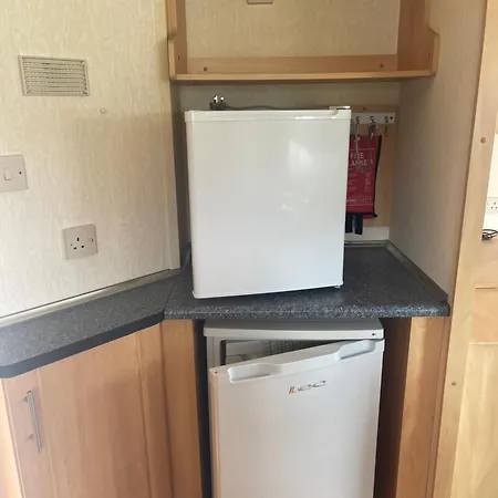 Grey 1 Caravan Ingoldmells 3 Bedrooms 6 Berth Exterior photo