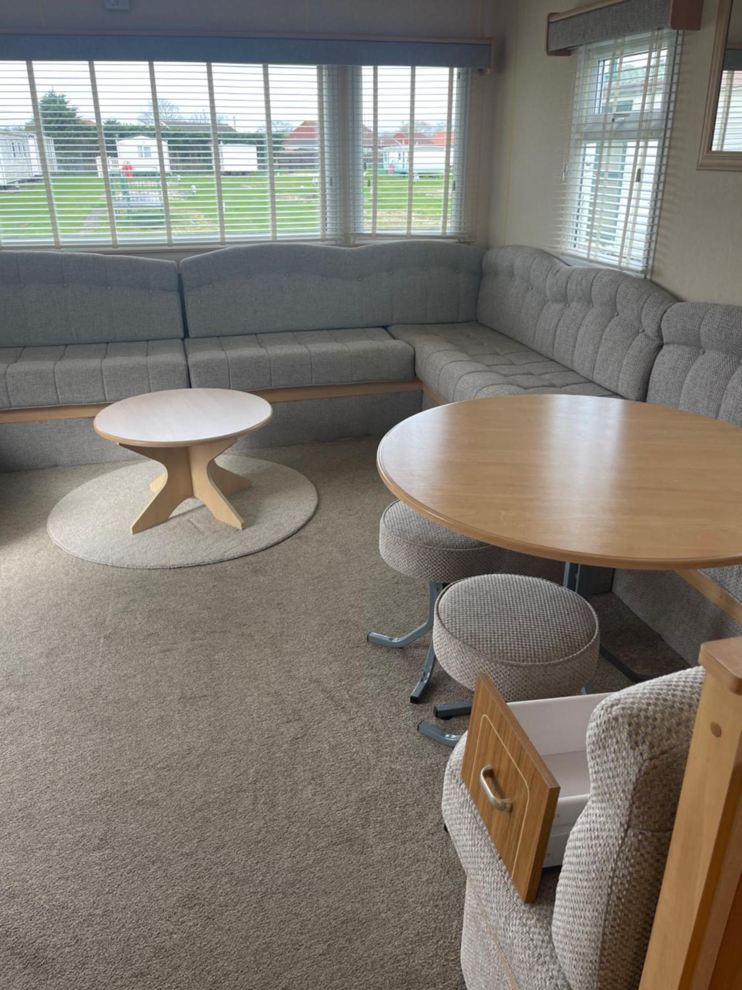 Grey 1 Caravan 3 Bedrooms 6 Berth Holiday home *